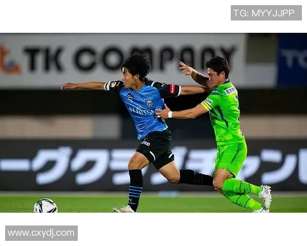 东京队与广岛三箭的对决分析及战术解析